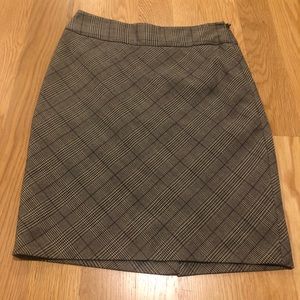 Plaid pencil skirt